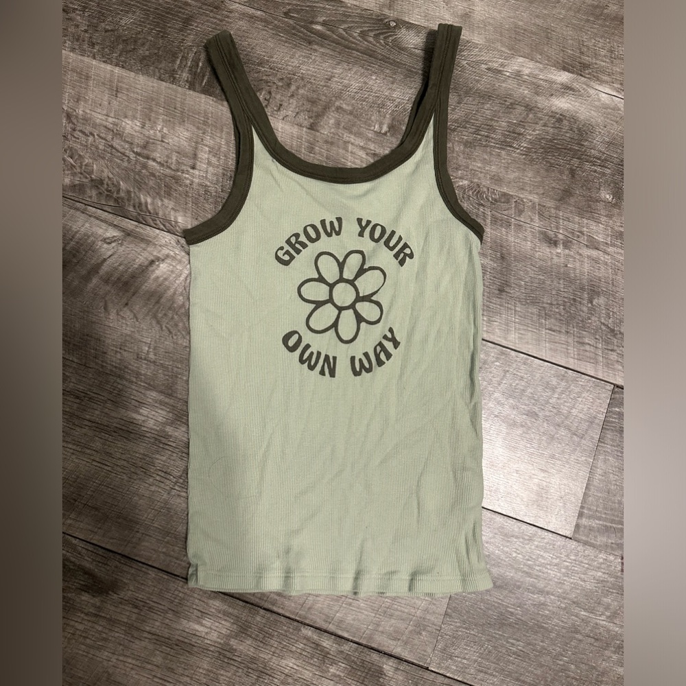 American Eagle Tank Top! 💚